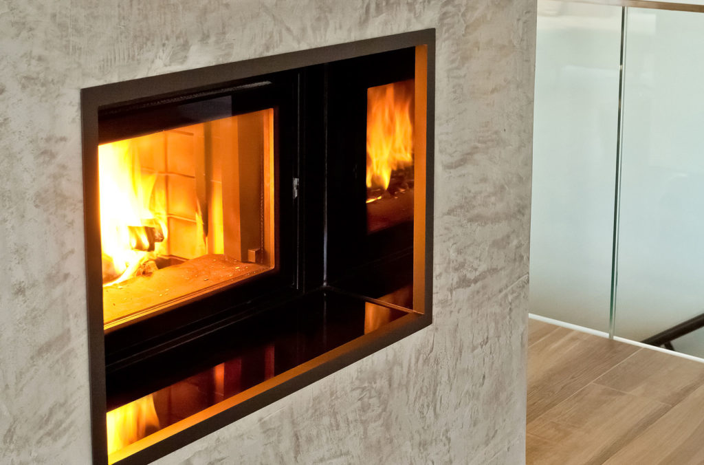 Ofen mit feuer